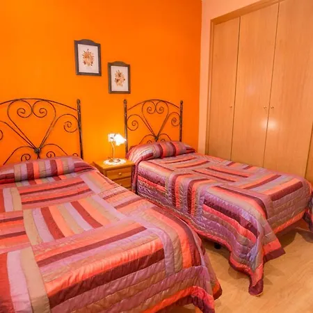 Fuente Del Pino Canon De Rio Lobos *