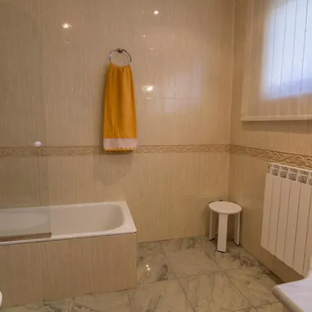 Fuente Del Pino Canon De Rio Lobos