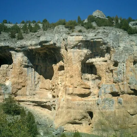 Fuente Del Pino Canon De Rio Lobos * San Leonardo de Yagüe