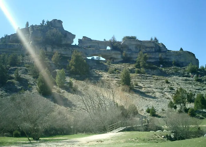 Fuente Del Pino Canon De Rio Lobos *