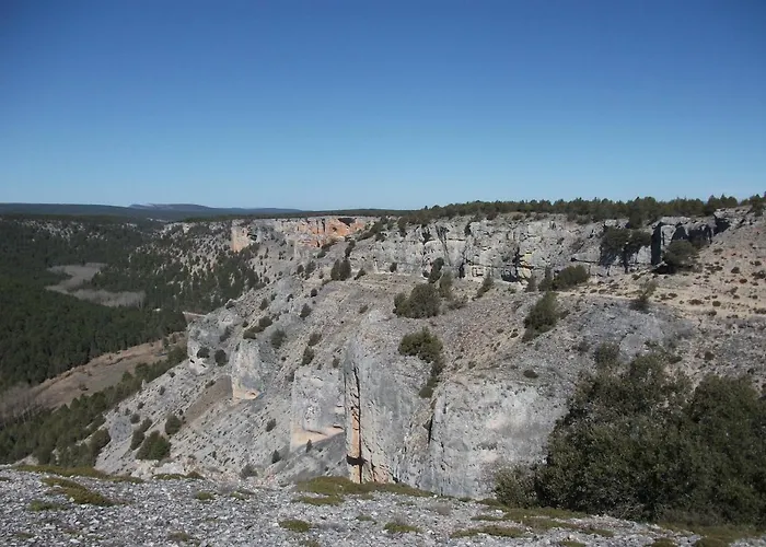 Fuente Del Pino Canon De Rio Lobos *