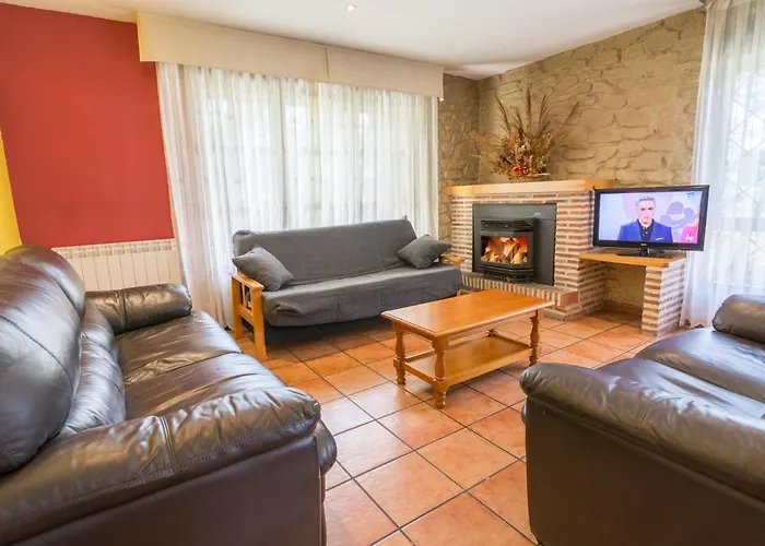 Fuente Del Pino Canon De Rio Lobos